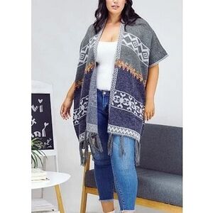 🏷️ Davi & Dani Oversized Fringe Shortsleeve Cardigan Boho Gray Navy